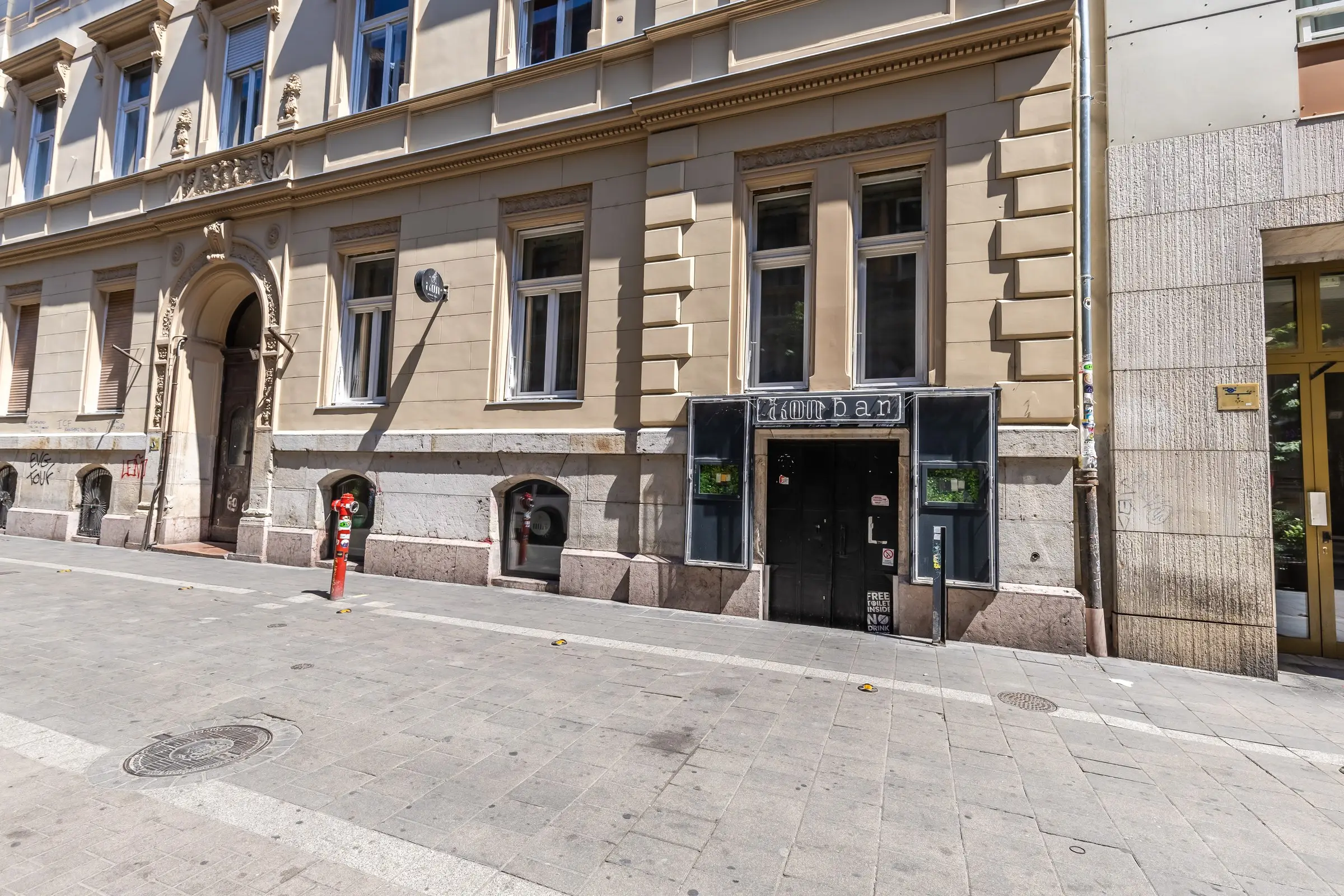 A Kazinczy utcai étterem belső tere